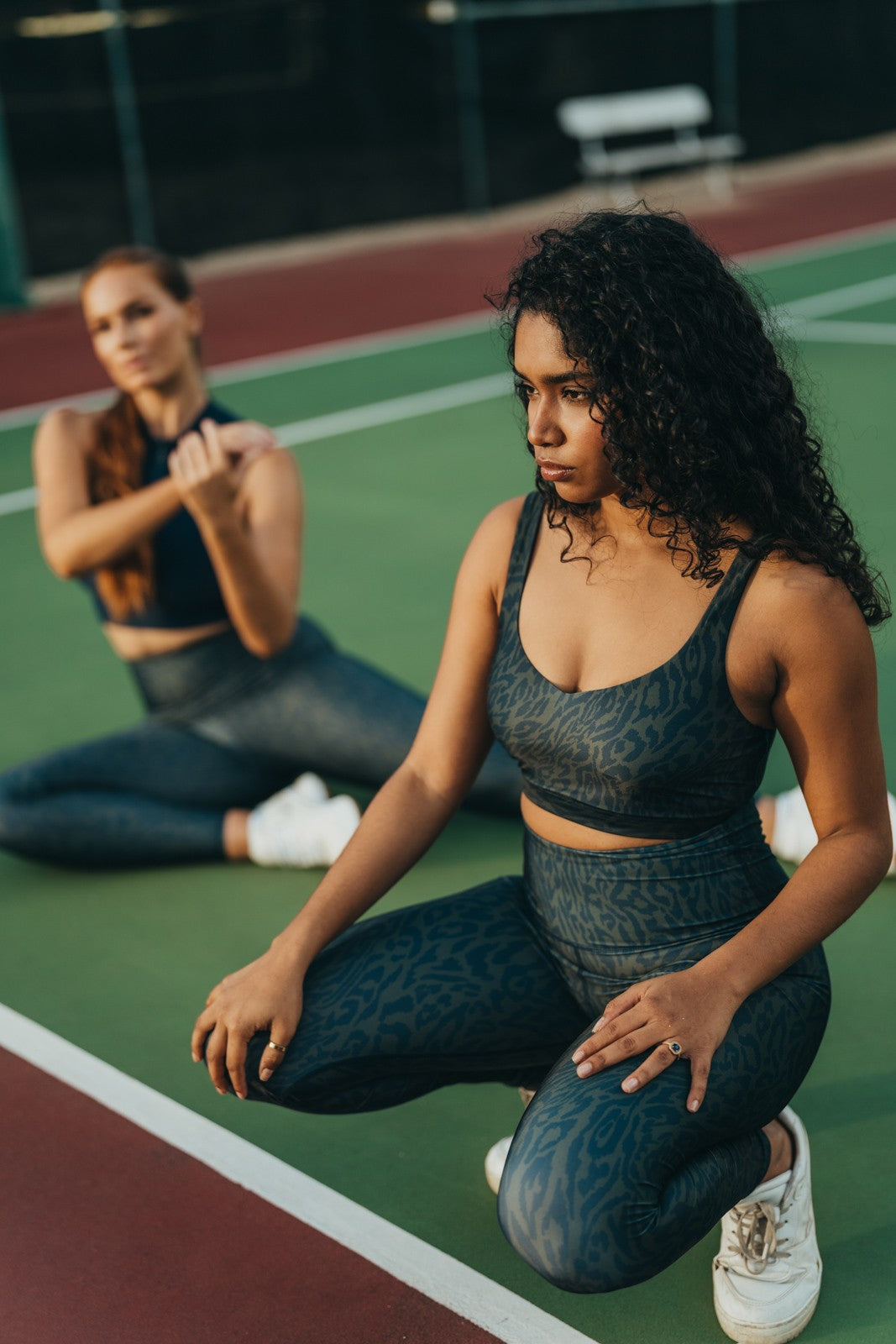 LEGGING FLEUR Chakra kaki et bleu marine