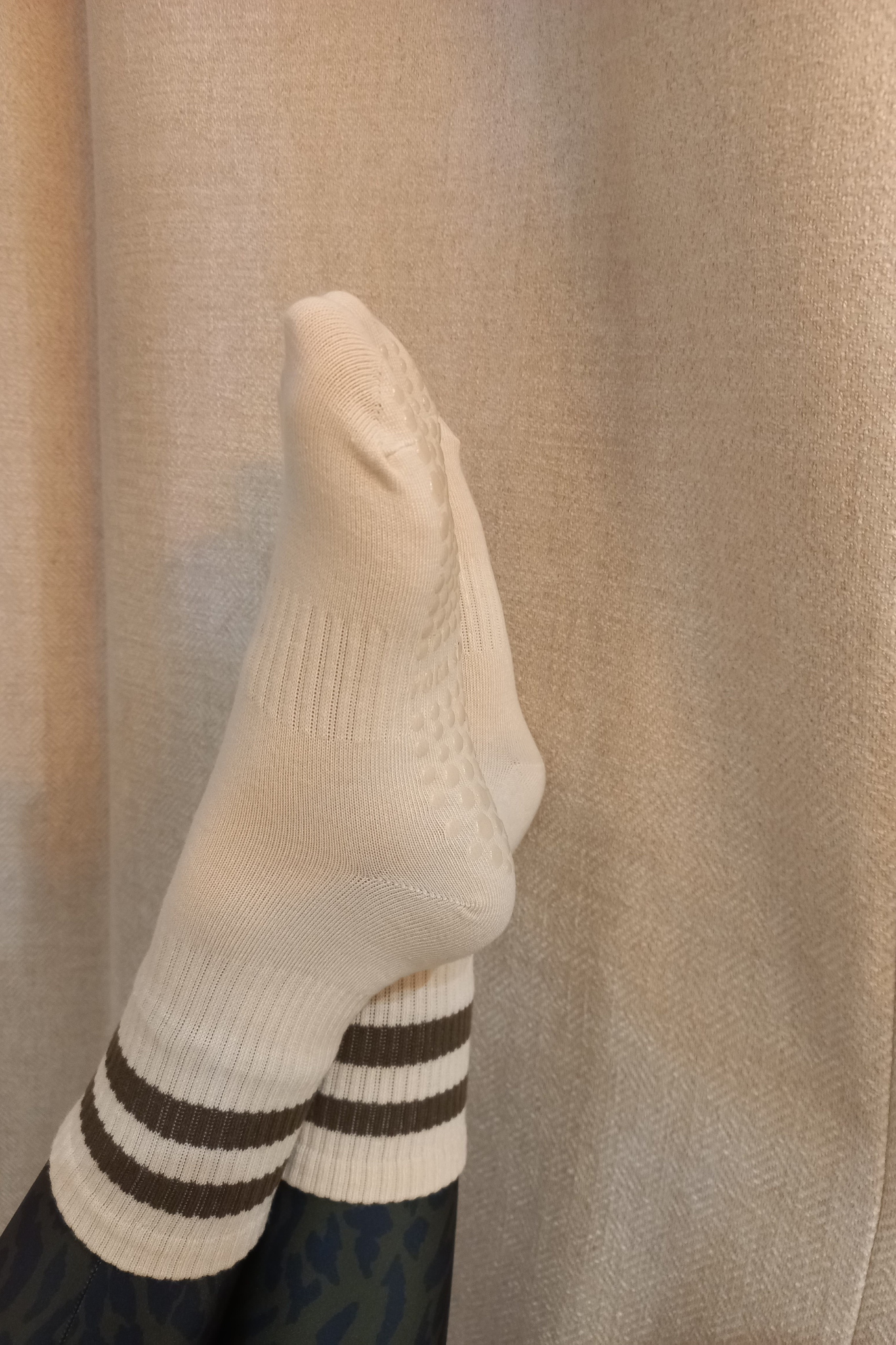 CHAUSSETTES HAUTES crème rayé marron