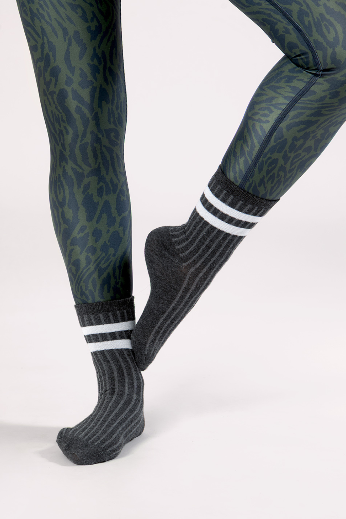 CHAUSSETTES HAUTES grises