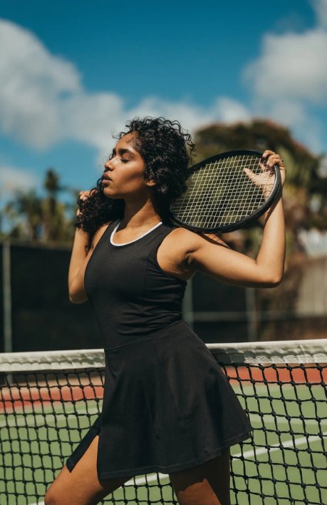 ROBE DE TENNIS ROSE noire