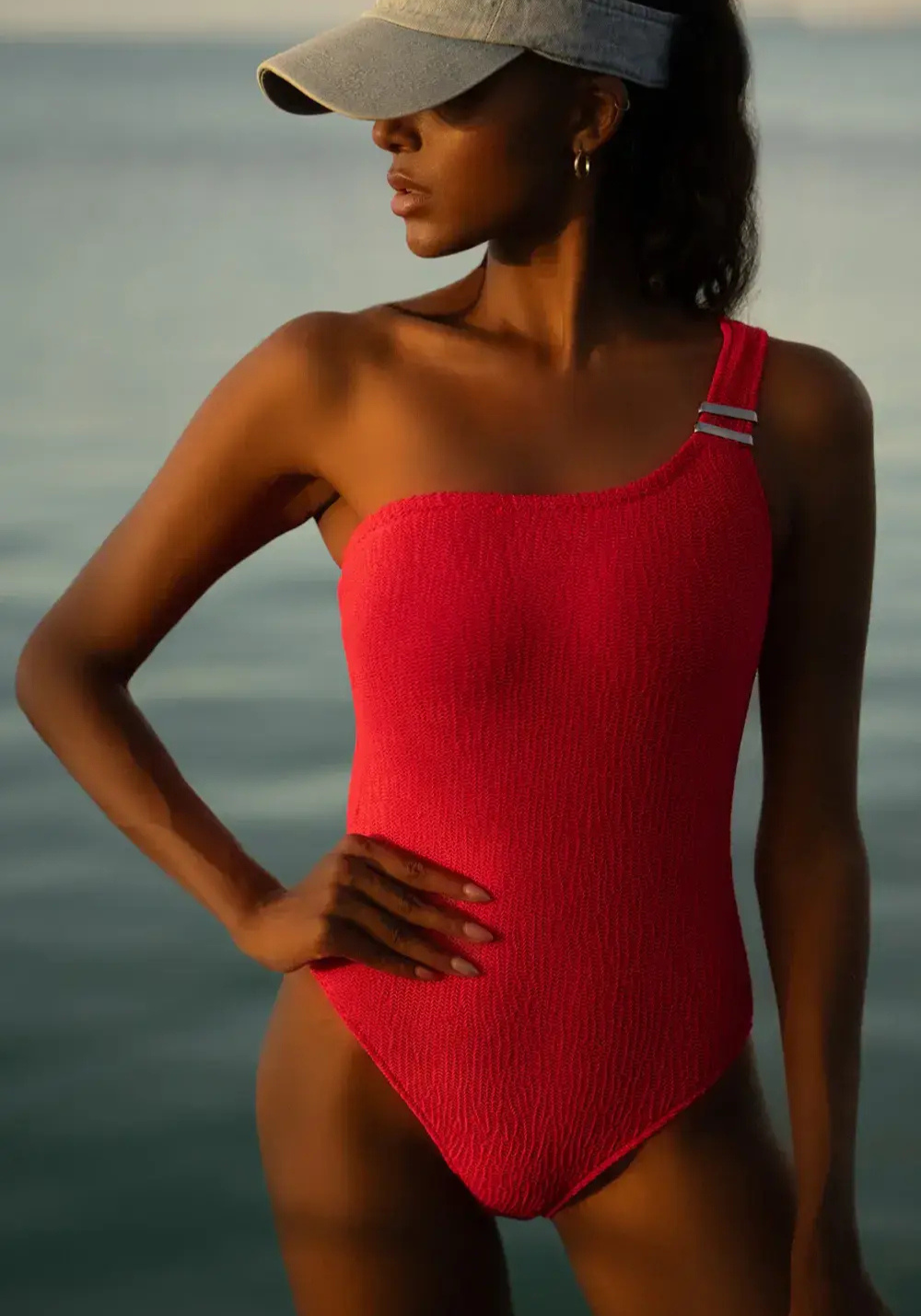 ONE PIECE ROMY Red