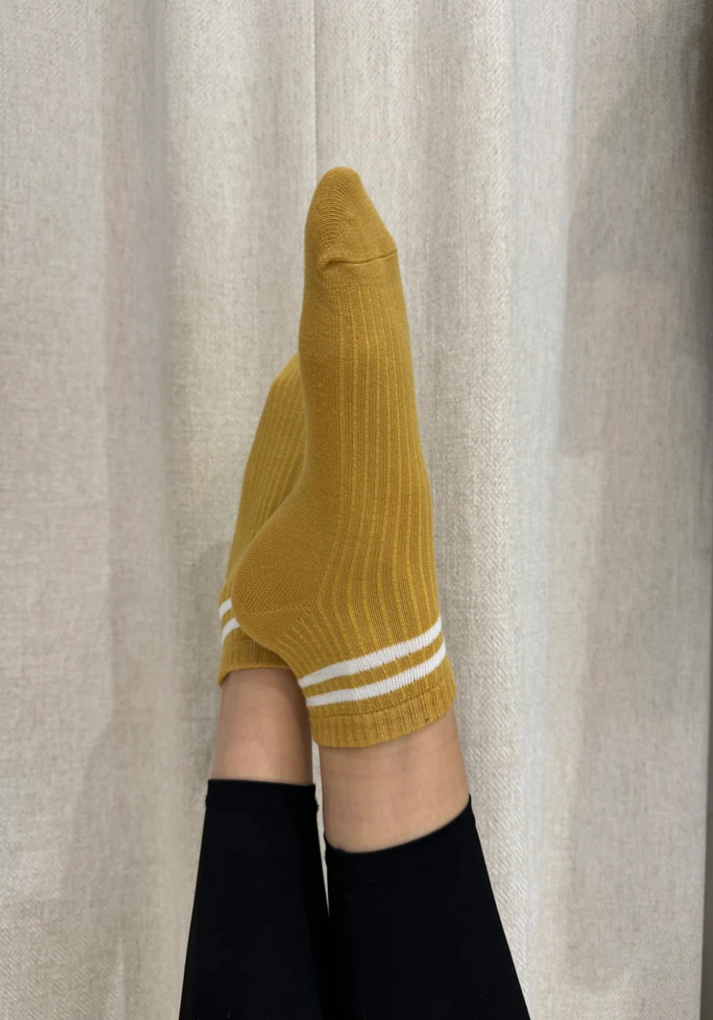 CHAUSSETTES HAUTES ANTI-DÉRAPANTES jaunes moutarde