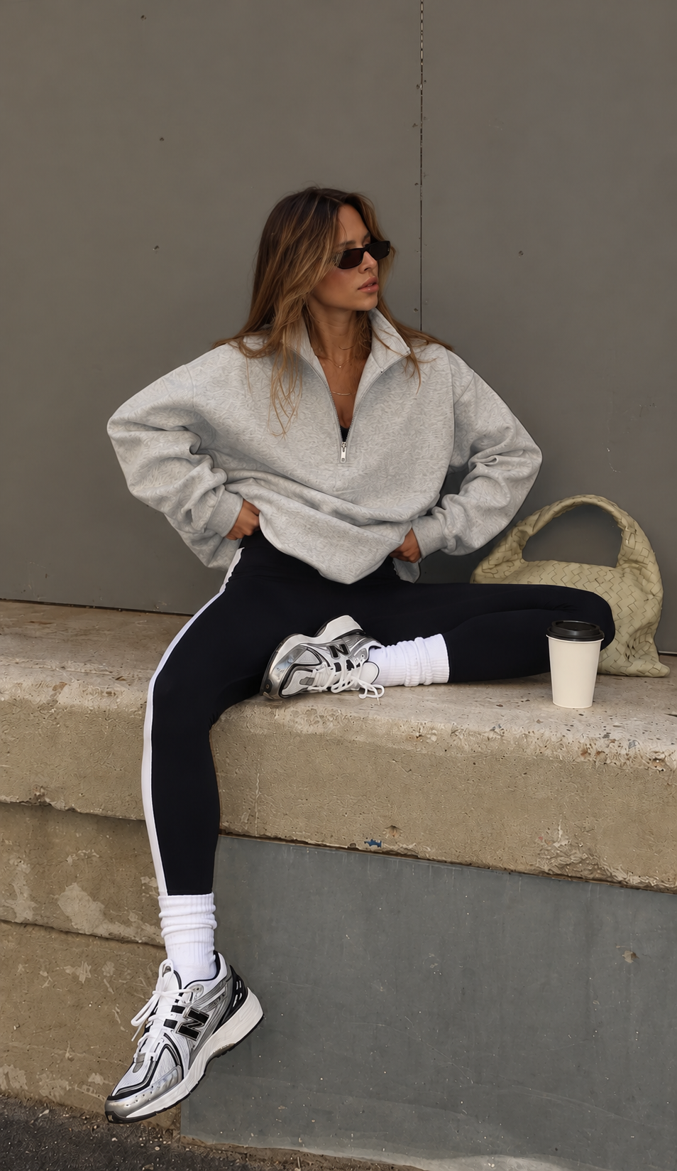 Beige ZIP PULL