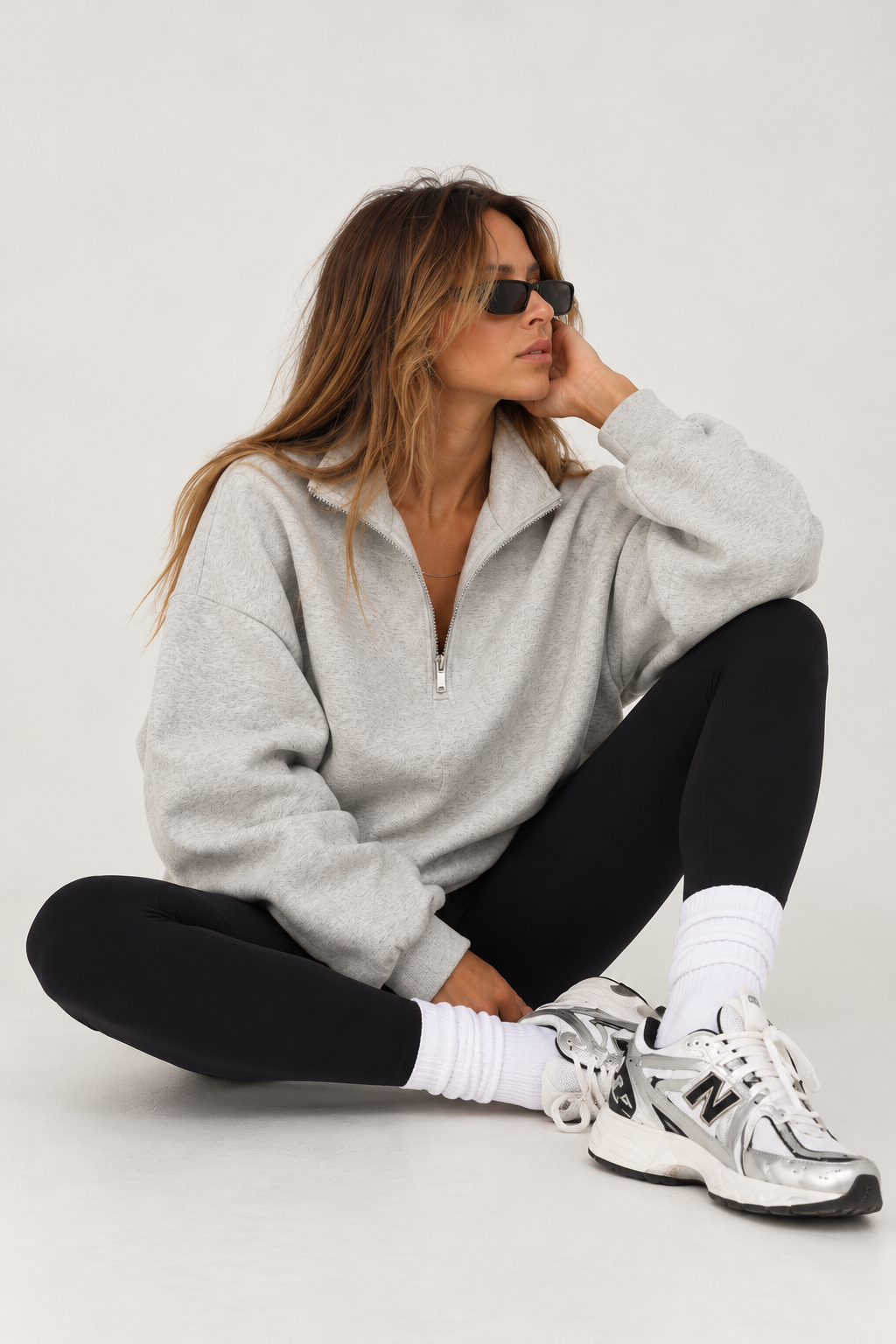 Beige ZIP PULL